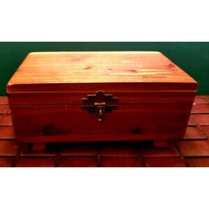 Vintage New Hampshire Souvenir Cedar Jewelry Box Mid Century Retro 8"4.5"x3.5"